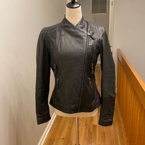 Wilson’s Leather size small black leather jacket